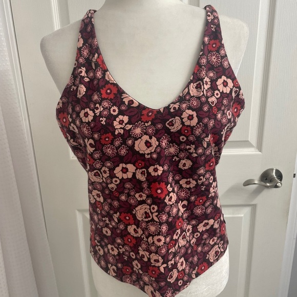 Patagonia Tops - Patagonia Floral Tank Top V Neck With Bra Burgundy/Pink Size L